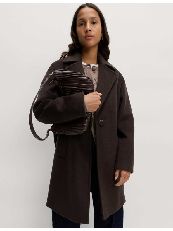 Marks & Spencer Egy soros enyhén karcsúsított kabát Marks & Spencer barna