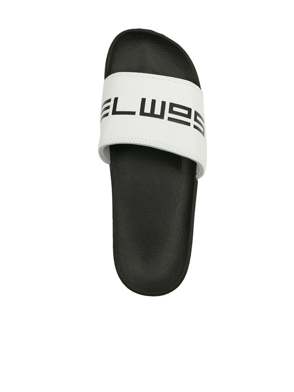 Sam 73 Sholtto Papucs