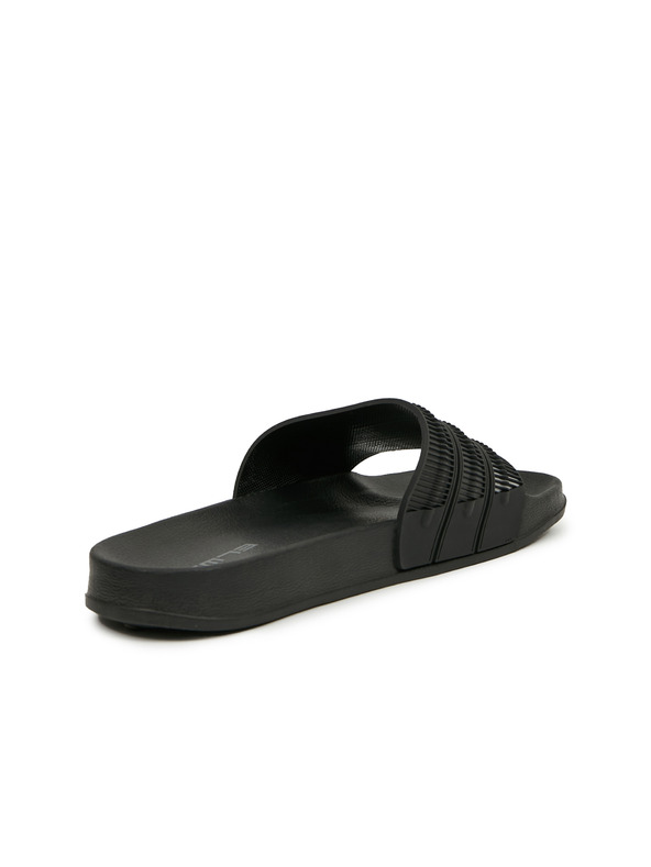 Sam 73 Frederick Papucs