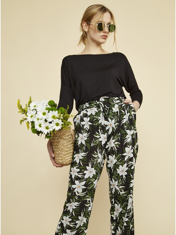 ZOOT.lab Zöld és fekete női virágos nadrág ZOOT.lab Ena zöld és fekete női virágos nadrág ZOOT.lab