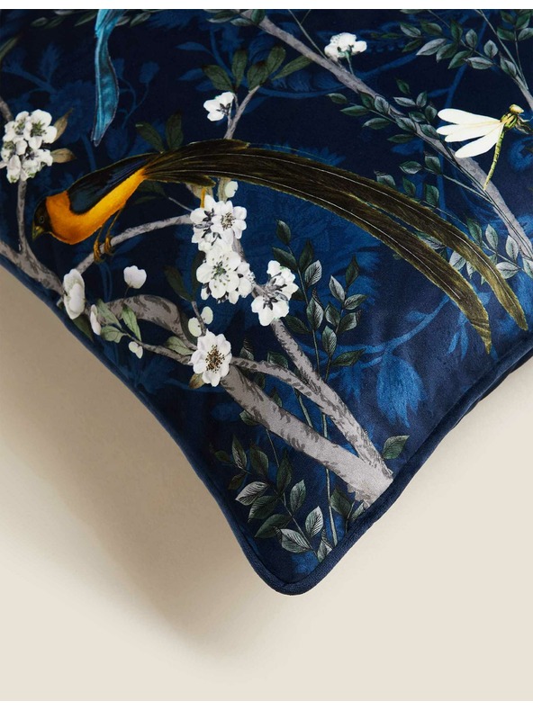 Marks & Spencer Marks & Spencer bársony párnahuzat madár mintával sötétkék