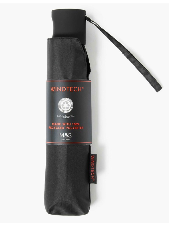 Marks & Spencer Újrahasznosított poliészter esernyő Windtech ™ -tel Marks & Spencer fekete