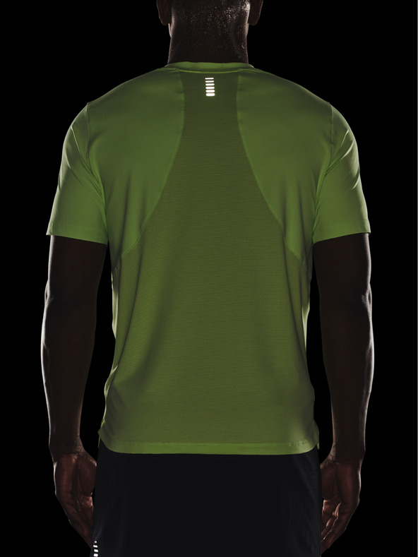 Under Armour Férfi póló Under Armour IsoChill Run 200 SS