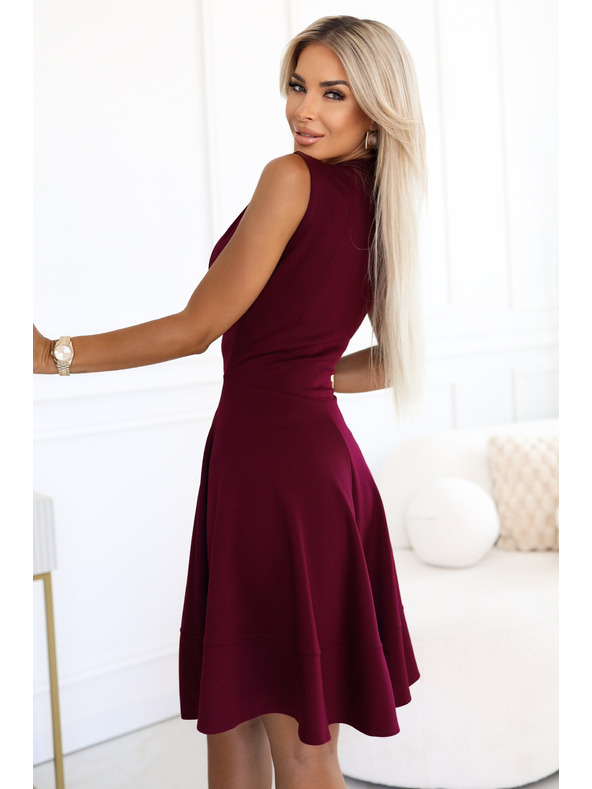 numoco Exkluzív ruha bővülő alsó résszel és cipzárral - bordó