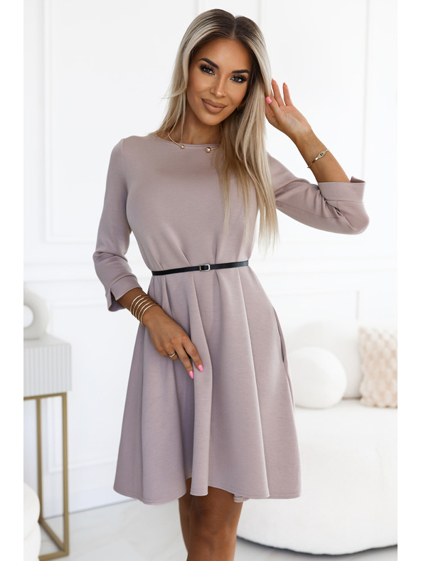 numoco Klasszikus trapéz ruha fekete övvel - bézs