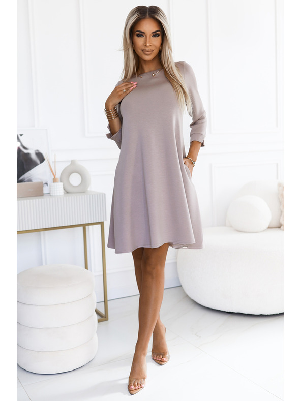 numoco Klasszikus trapéz ruha fekete övvel - bézs