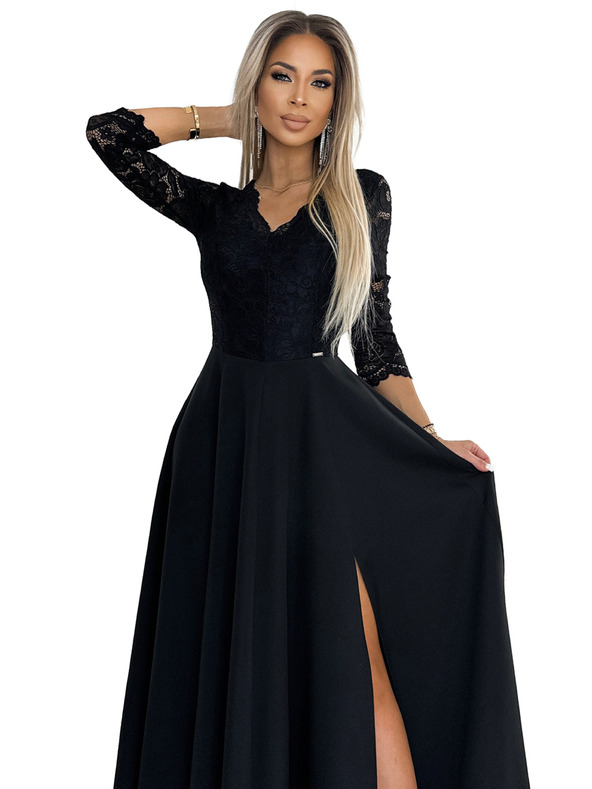 numoco AMBER csipkés, elegáns hosszú ruha kivágással és lábrésznél hasítékkal - fekete