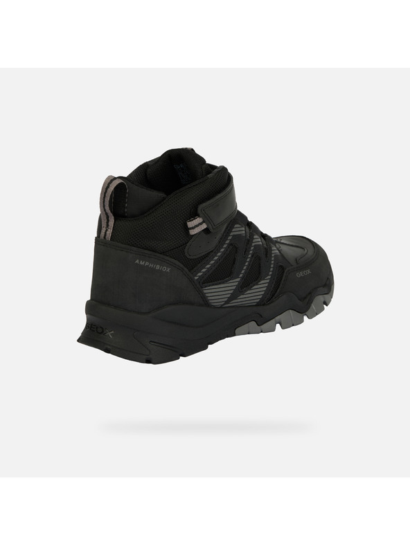 Geox Fekete Geox Montrack B ABX fiú sportcipő
