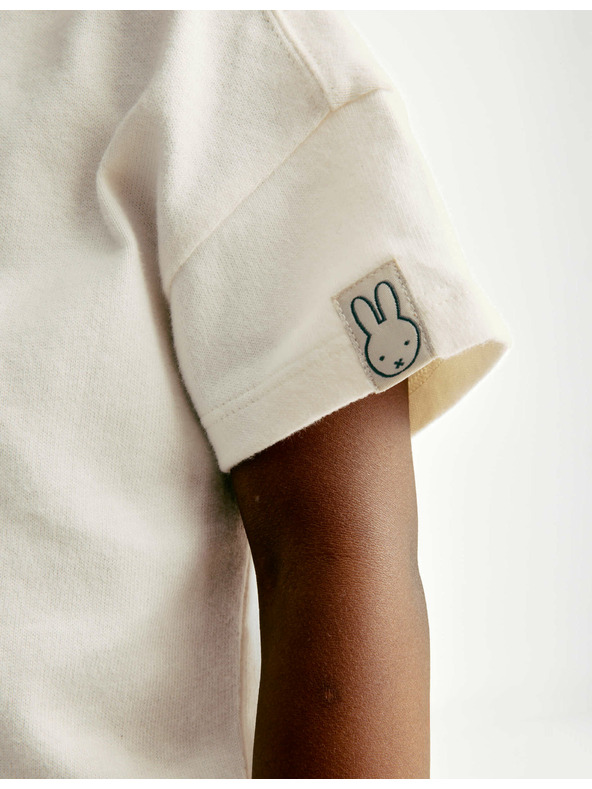 Marks & Spencer Marks & Spencer Miffy™ póló magas pamuttartalommal (1–8 éves), törtfehér