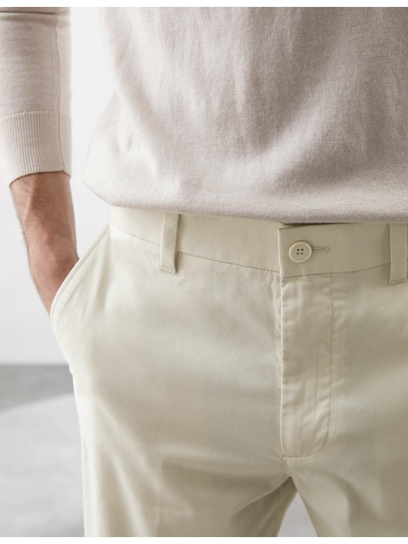 Marks & Spencer Szuperkönnyű chino nadrág, normál fazon Marks & Spencer krém