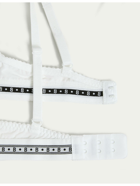 Marks & Spencer Cleo csipke melltartó félig fedett kosárral és merevítővel, A–E méret Marks & Spencer fehér