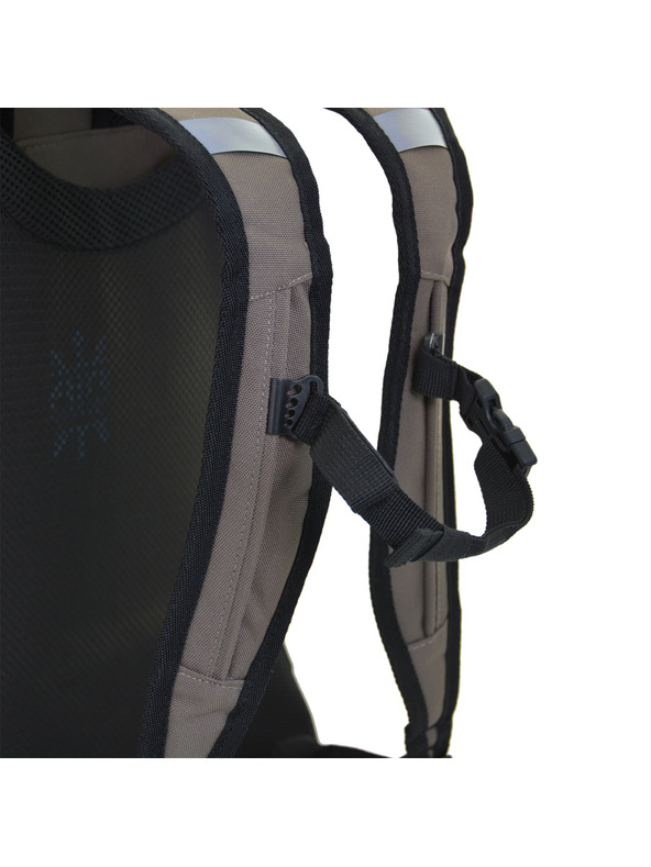 ALPINE PRO Szabadidős hátizsák levegő csatorna rendszerrel 28l ALPINE PRO REGRE white pepper
