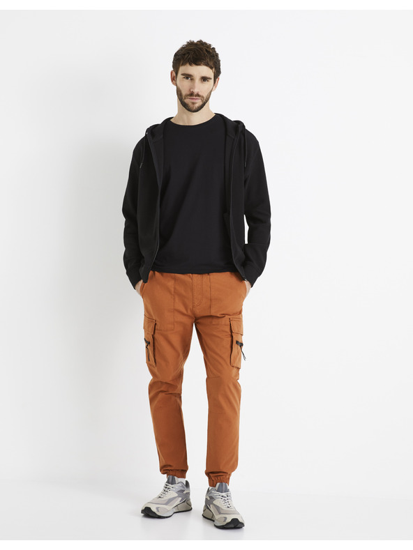 Celio Tégla színű férfi cargo nadrág Celio Dozip