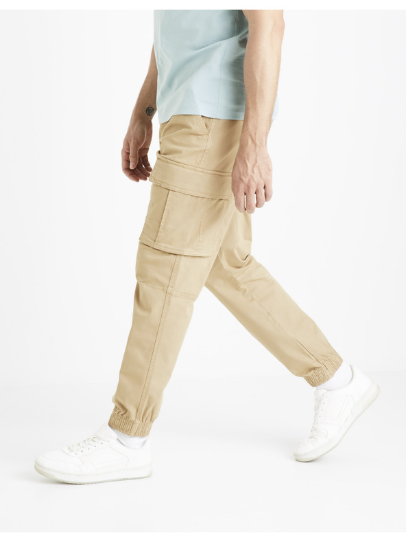 Celio Bézs színű férfi cargo nadrág Celio Docar