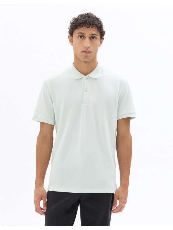 Celio Pólóing pique Teone