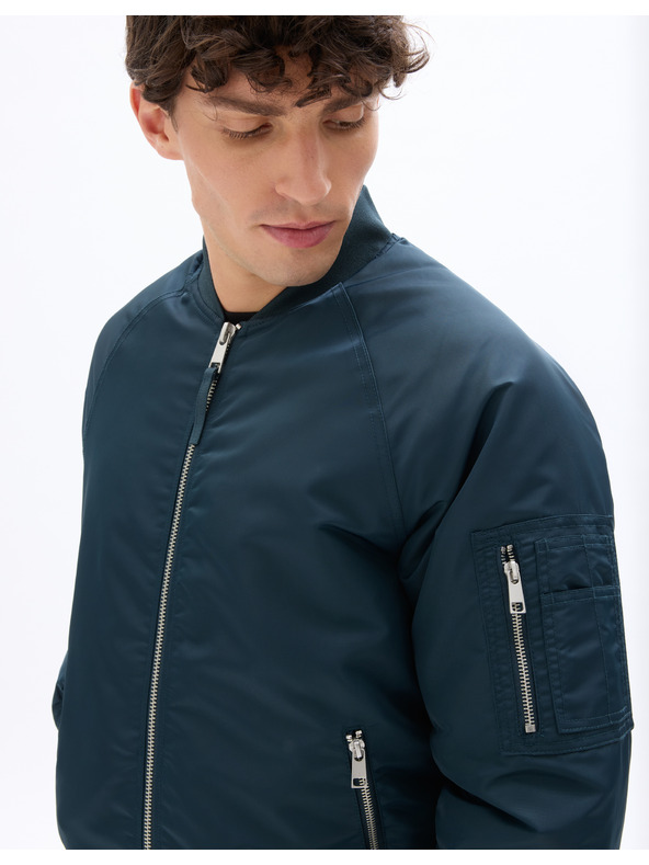 Celio Bomber dzseki Mujames