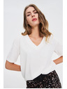 Moodo Fehér top V-nyakkivágással Moodo