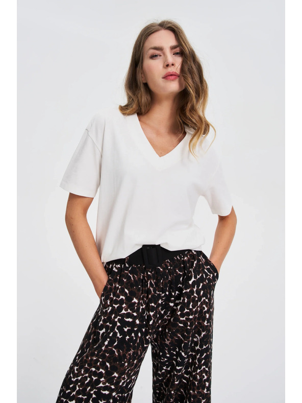 Moodo Fehér top V-nyakkivágással Moodo
