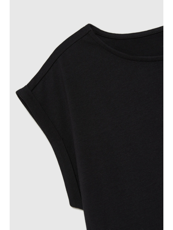 Moodo Fekete top Moodo