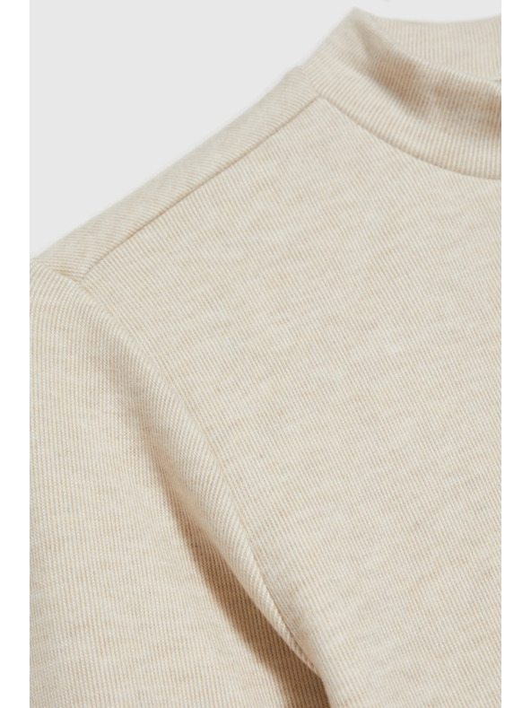 Moodo Bézs felső gallérral Moodo