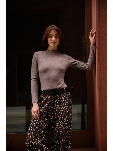 Moodo Barna póló álló gallérral Moodo