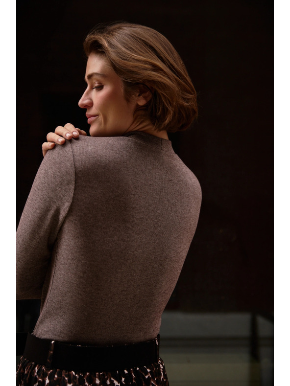 Moodo Barna póló álló gallérral Moodo