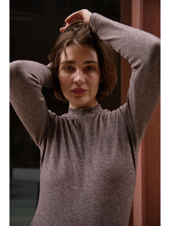 Moodo Barna póló álló gallérral Moodo