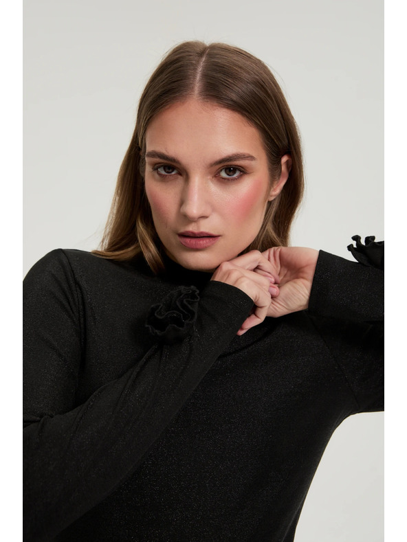 Moodo Fekete blúz díszített ujjakkal Moodo