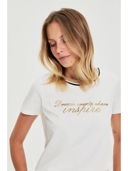 Moodo Fehér Moodo felső felirattal