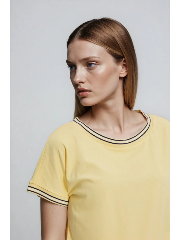 Moodo Sárga blúz díszített szegéllyel Moodo