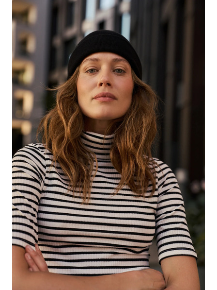 Moodo Sima fekete sapka Moodo