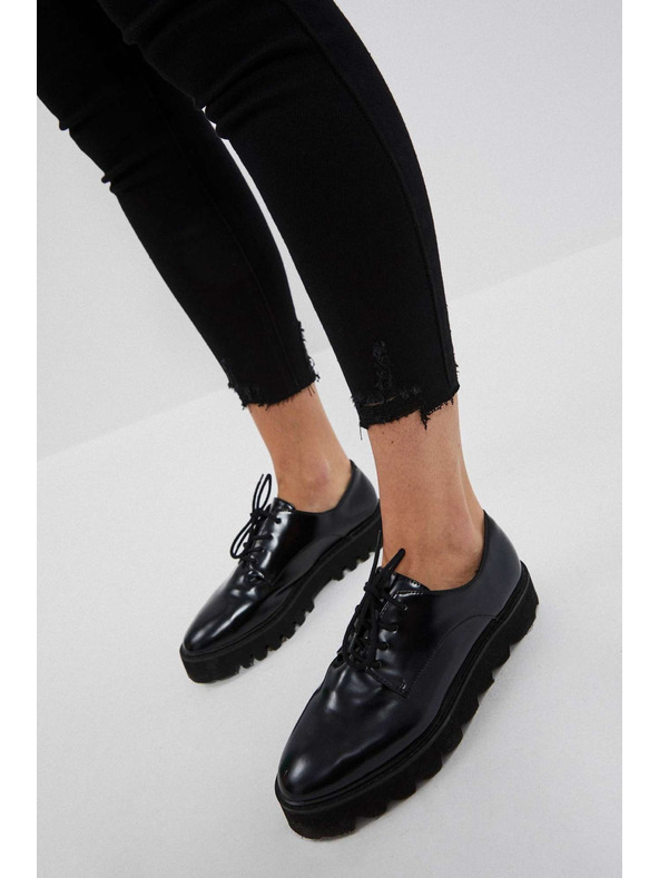 Moodo Karcsúsított farmer szakadt szegéllyel Moodo