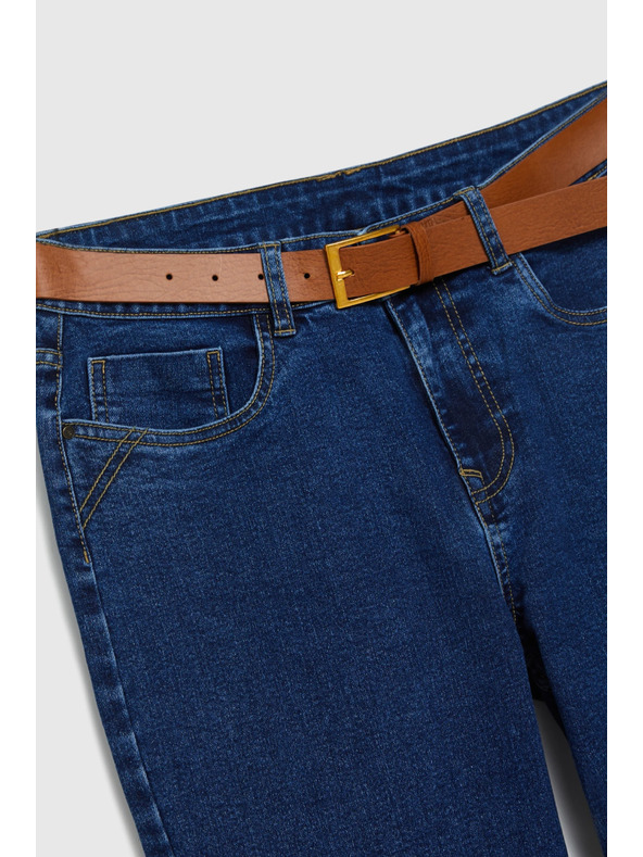 Moodo Sötétkék farmernadrág övvel Moodo