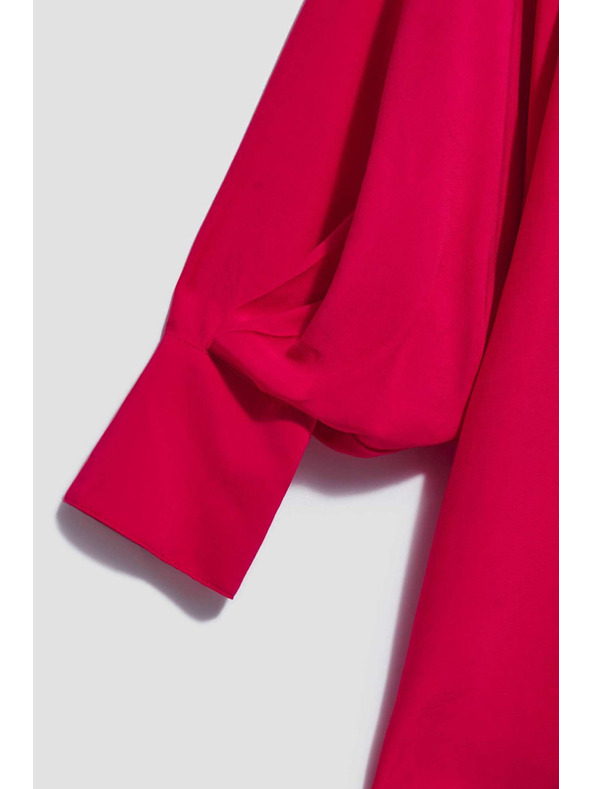 Moodo Piros ing fodros ujjakkal Moodo