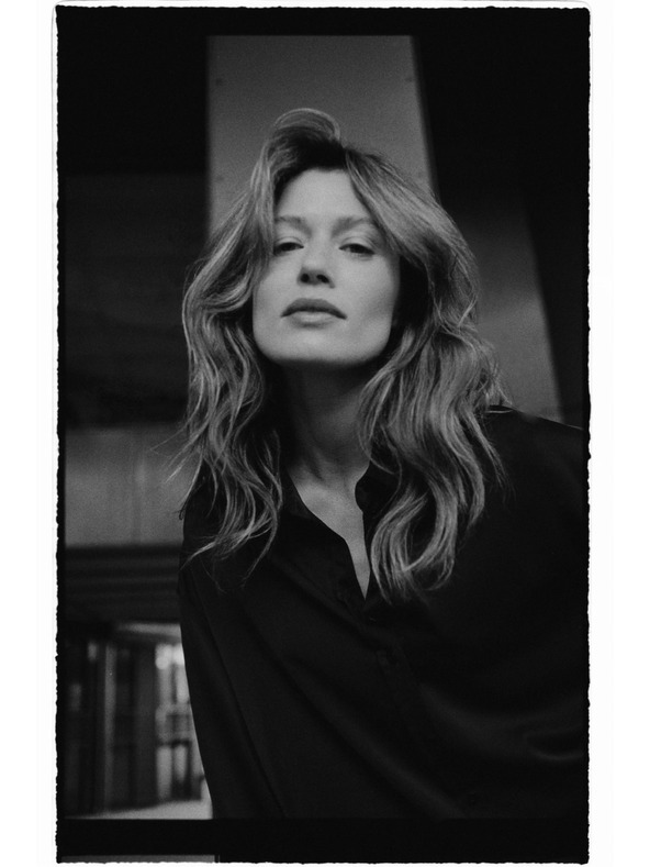 Moodo Sima fekete ing Moodo