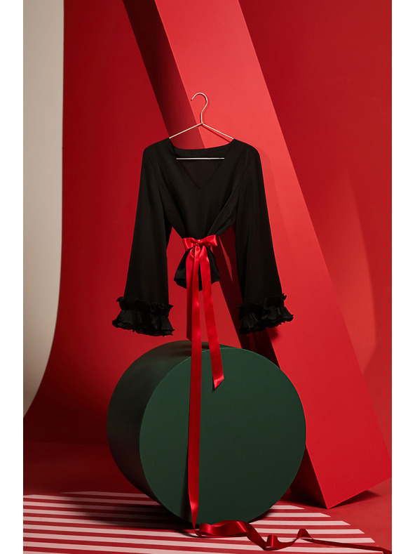 Moodo Fekete fodros ujjú ing Moodo