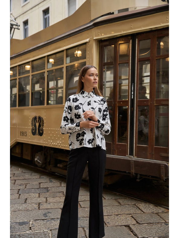 Moodo Fehér virágmintás viszkóz ing Moodo