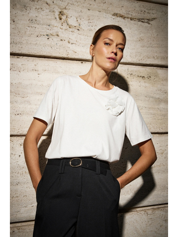 Moodo Fehér virágmintás póló Moodo