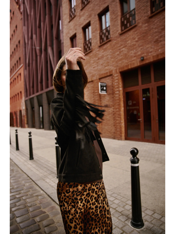 Moodo Fekete rojtos dzseki Moodo