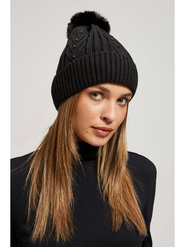 Moodo Bolyhos és gyöngyös sapka fekete Moodo