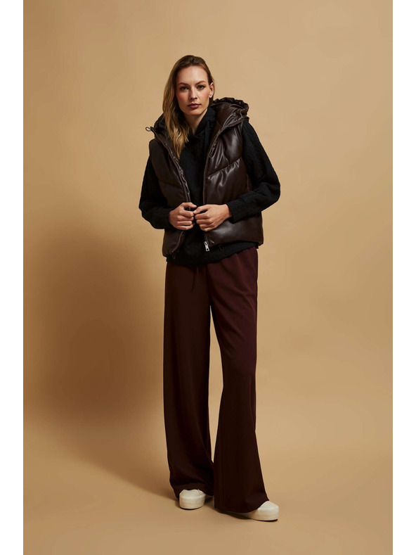 Moodo Steppelt mellény kapucnival barna Moodo