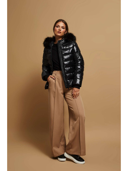 Moodo Steppelt kabát szőrös kapucnival Moodo