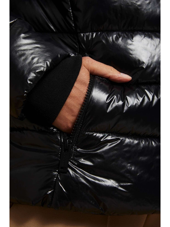 Moodo Steppelt kabát szőrös kapucnival Moodo