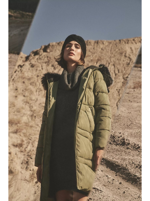 Moodo Steppelt kabát meleg kapucnival Moodo