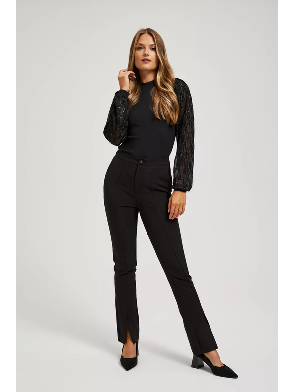 Moodo Fekete blúz díszített ujjakkal Moodo