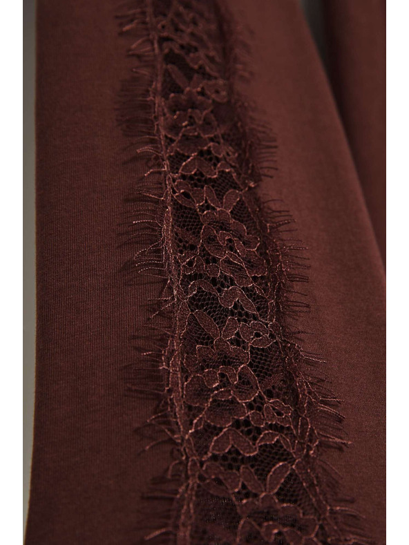 Moodo Póló csipkés ujjakkal Moodo