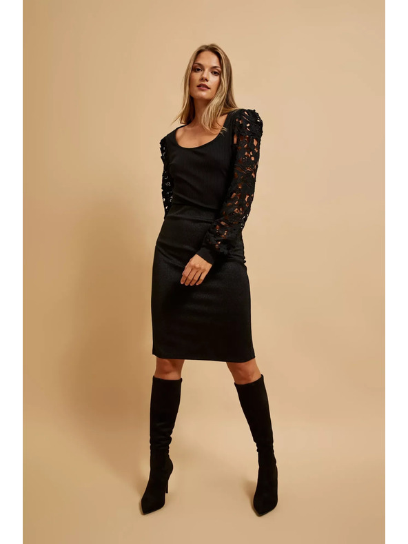 Moodo Fekete póló csipkés ujjakkal Moodo