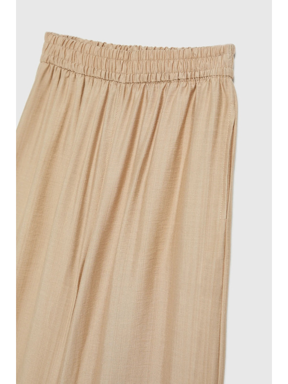 Moodo Moodo bézs gumis derekú bő szárú nadrág