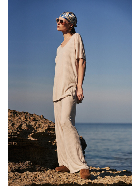 Moodo Moodo bézs bordázott kötött nadrág