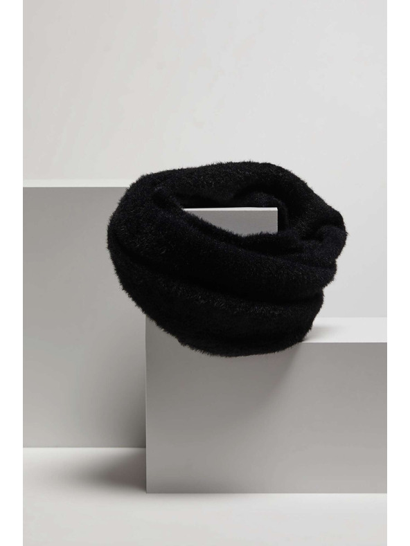 Moodo Sima fekete nyaksál Moodo